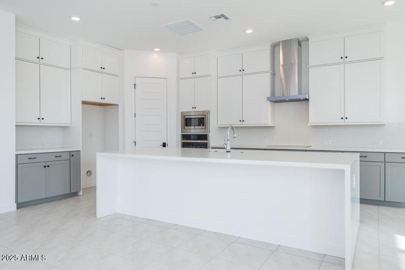 Tri Pointe Blossom Rock 554 - Kitchen-2M