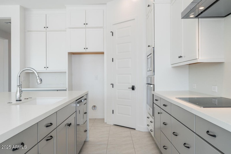 Tri Pointe Blossom Rock 554 - Kitchen-3M