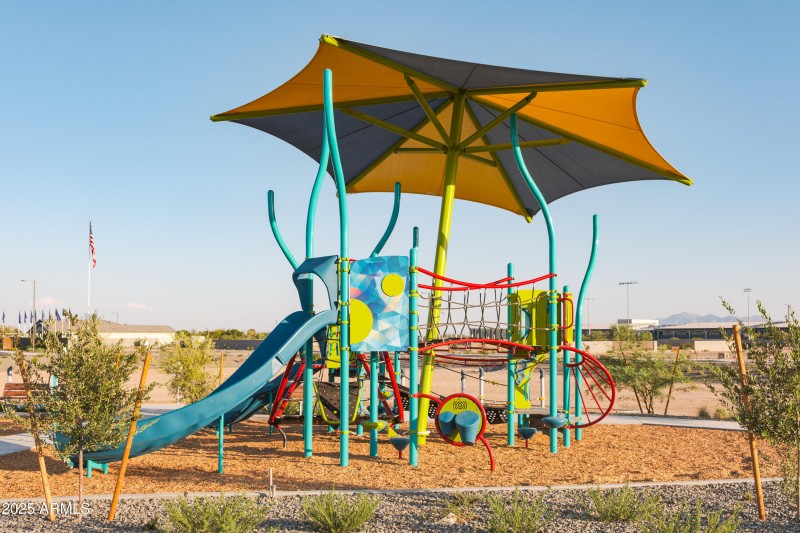 COMMUNITY PLAY PARK