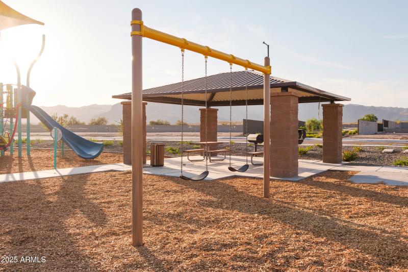 COMMUNITY PLAY PARK