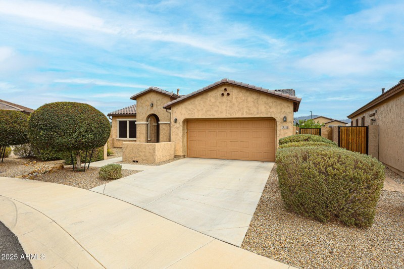 3 Car Garage