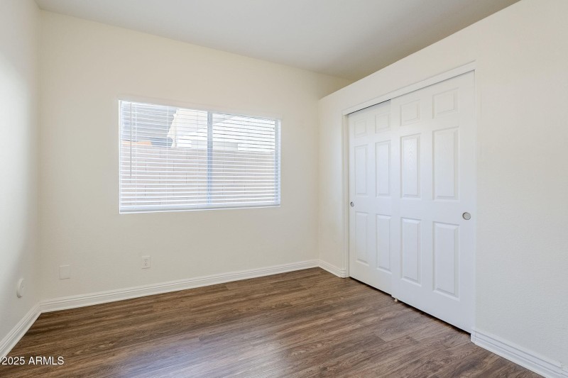 27-web-or-mls-White-27