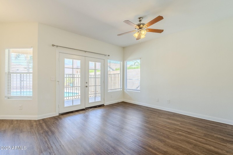 25-web-or-mls-White-25