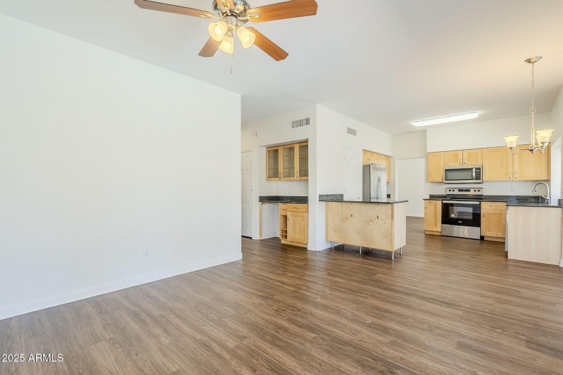 23-web-or-mls-White-23