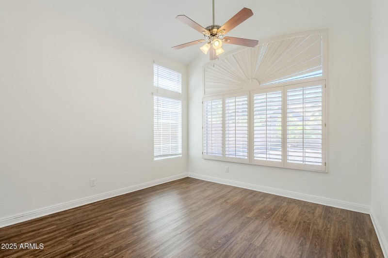 10-web-or-mls-White-10