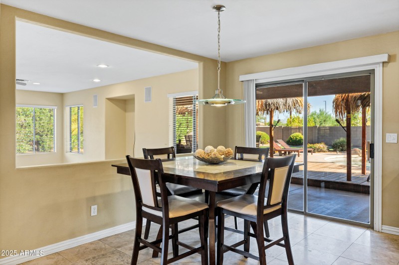 7555 E Laurel St-20