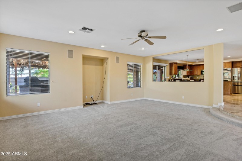 7555 E Laurel St-23