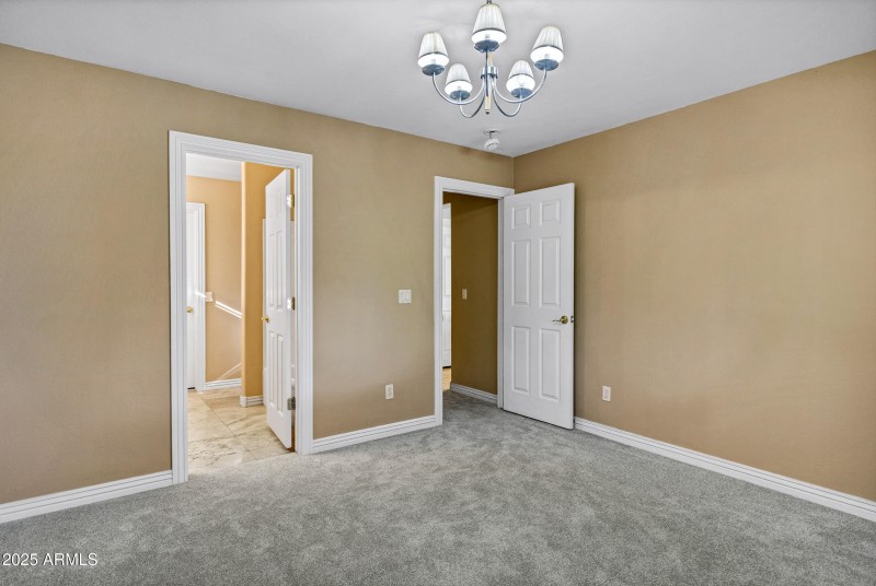 7555 E Laurel St-25
