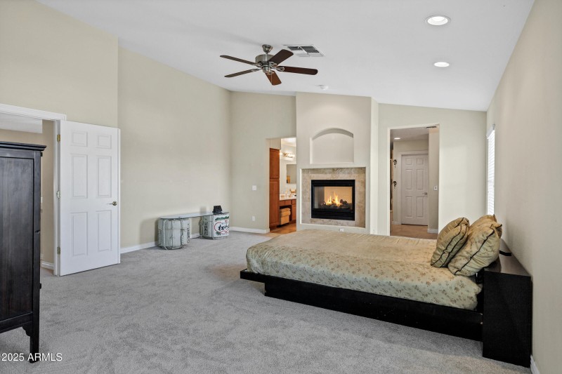 7555 E Laurel St-43