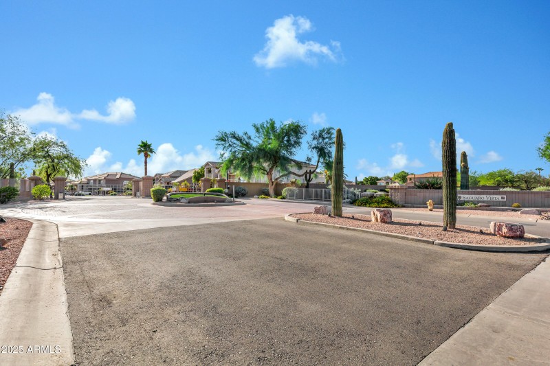 7555 E Laurel St-61