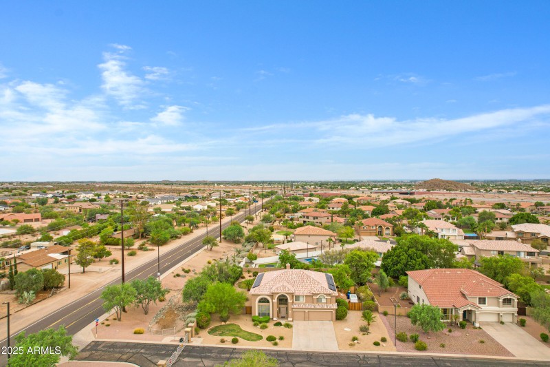 7555 E Laurel St-65