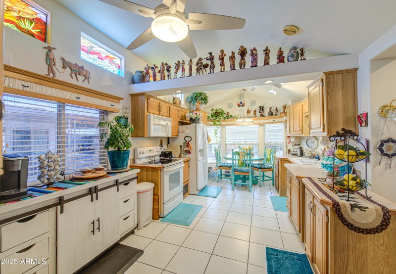 Kitchen 2
