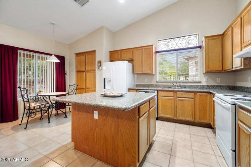 07-Kitchen