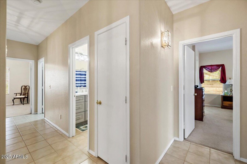 11-Hallway