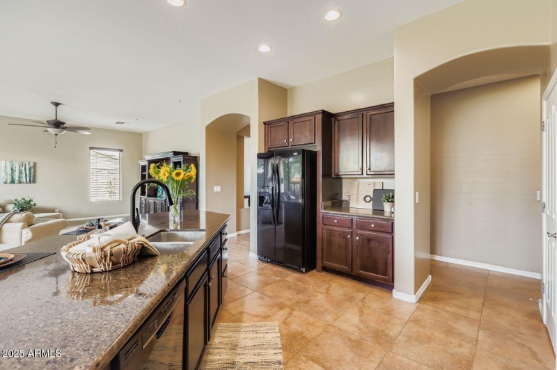 Spacious kitchen