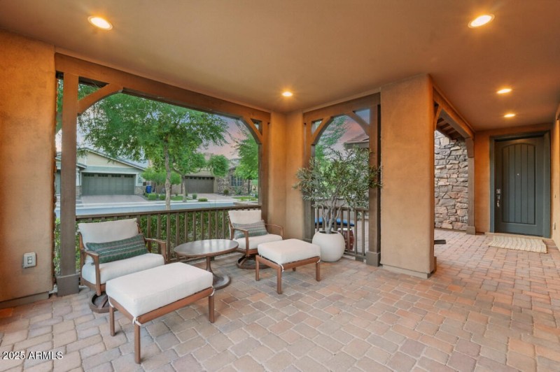 20884 W Minnezona Ave-05