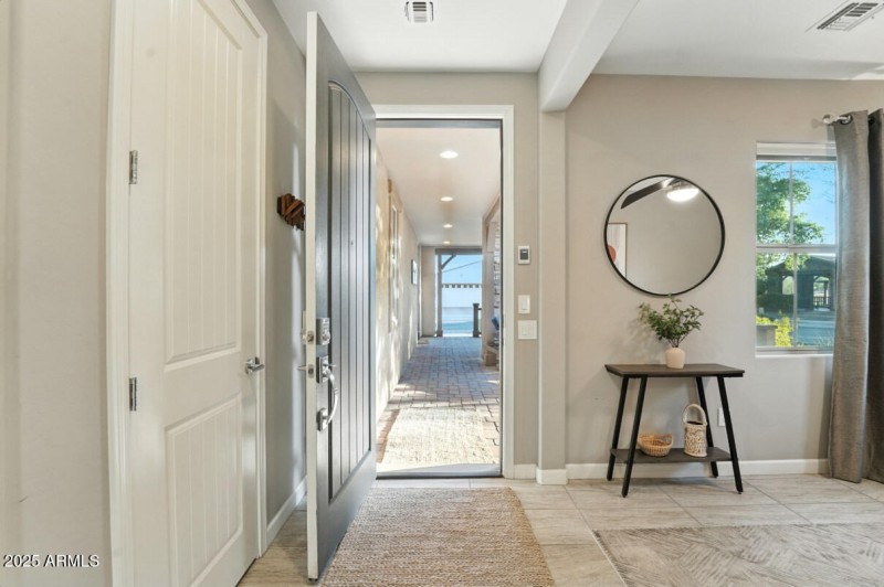 20884 W Minnezona Ave-11