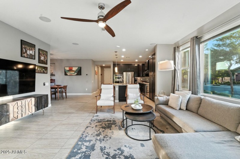 20884 W Minnezona Ave-40