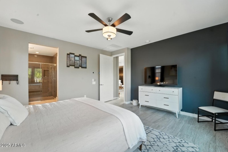 20884 W Minnezona Ave-43