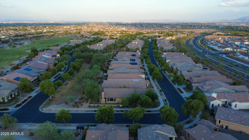 20884 W Minnezona Ave-70