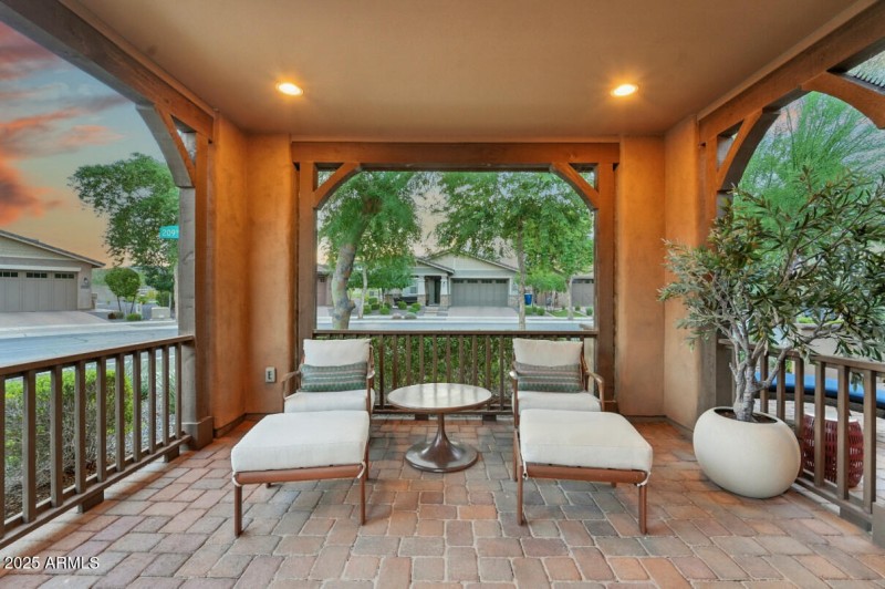 20884 W Minnezona Ave-06