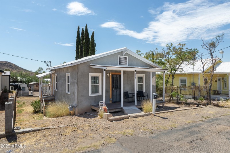 187 W Copper St