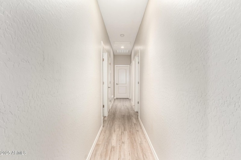 Black_Rock_Upstaris_Hallway