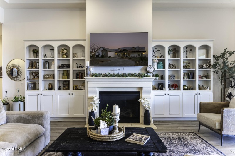 Living Room 4