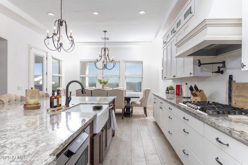 Kitchen 12