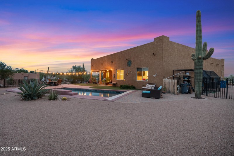 garden house view