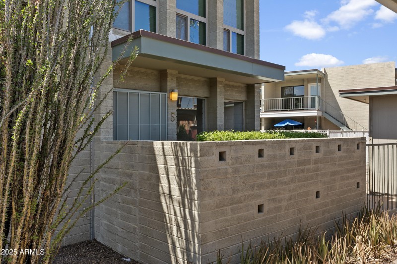 4901N73rd5-002