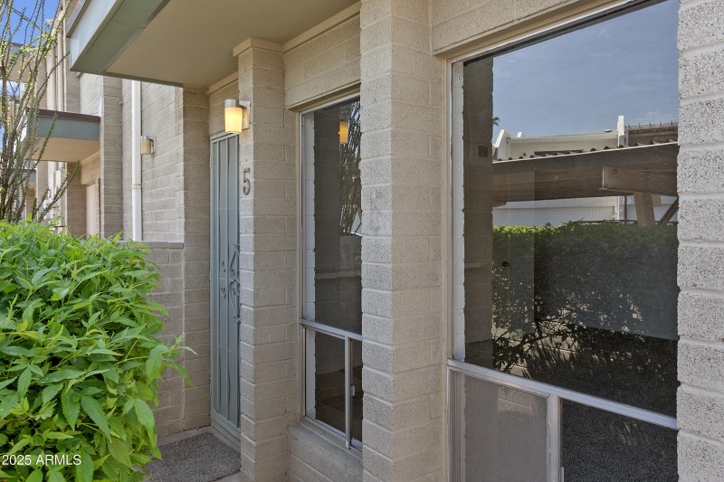 4901N73rd5-003