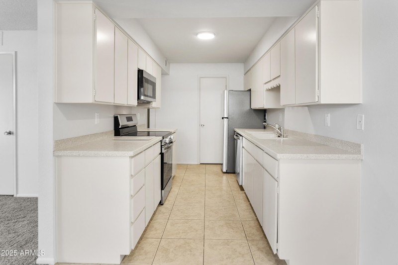 4901N73rd5-009