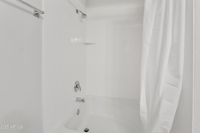 4901N73rd5-022