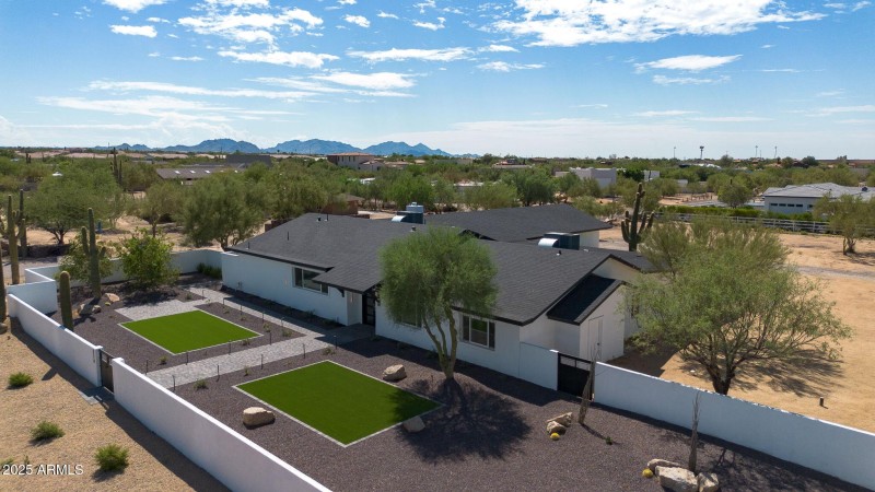 63-web-or-mls-DJI_0101