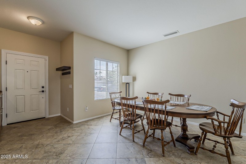 23-web-or-mls-Palm Springs Trail-6