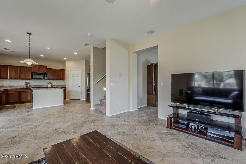 30-web-or-mls-Palm Springs Trail-13