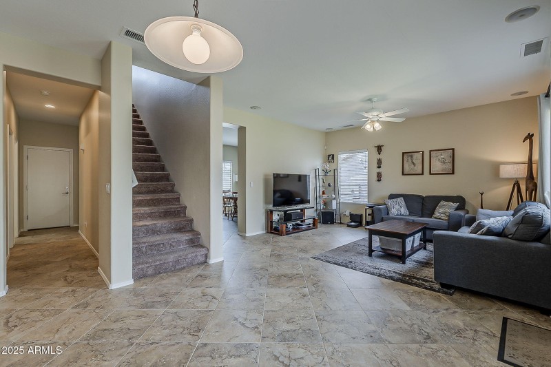 32-web-or-mls-Palm Springs Trail-15