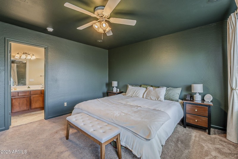 52-web-or-mls-Palm Springs Trail-35