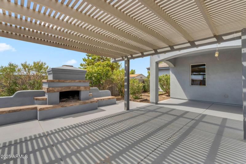 Fireplace W/ Seating