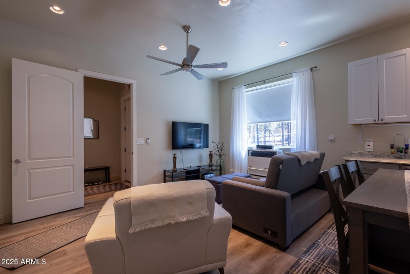 Guest Living