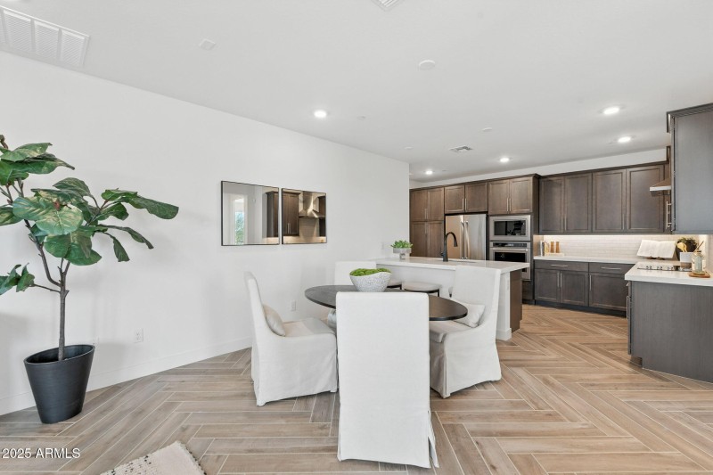 Casual Dining Area