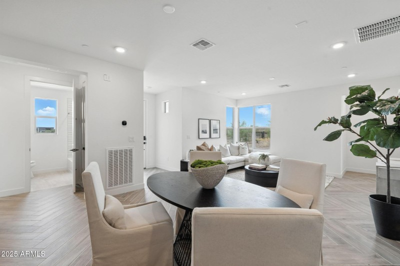 Casual Dining Area