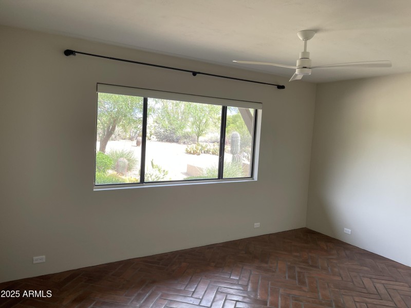 17 NE bedroom