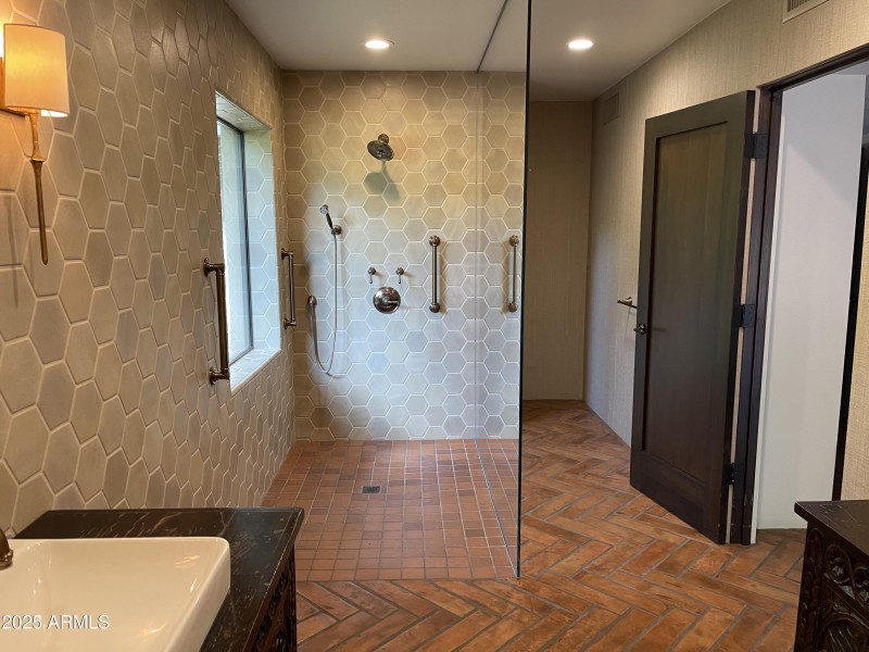 21 master shower