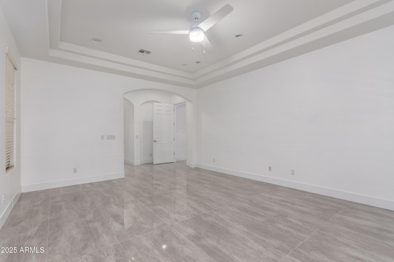 683c77_20 - Buckboard