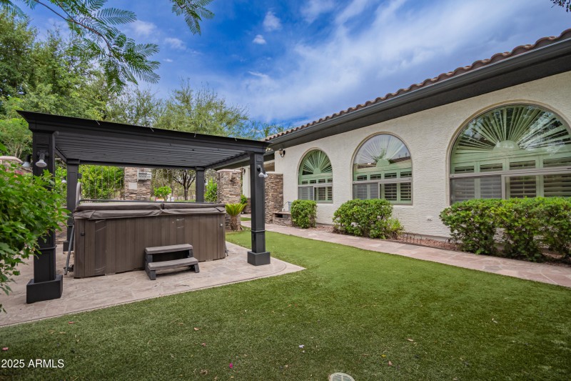 683c77_44 - Buckboard