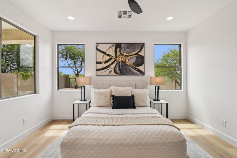 Gorgeous main bedroom