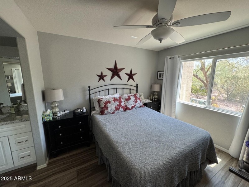 bedroom9149
