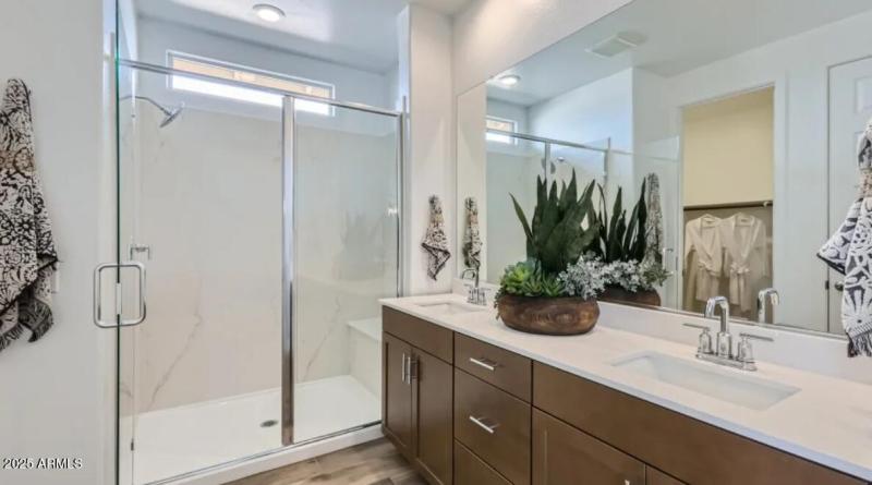 Owners Bath